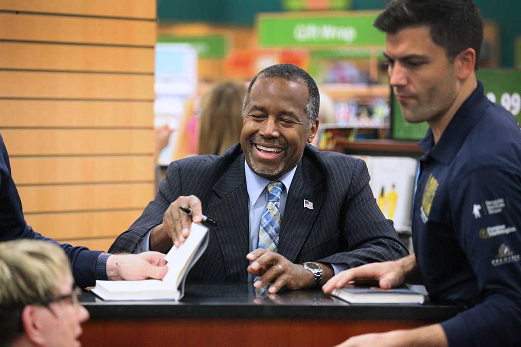 Republican presidential candidate Ben Carson traveled to Wichita Falls for a book signing on Oct. 20 2015. Photo by Gabriella Solis.