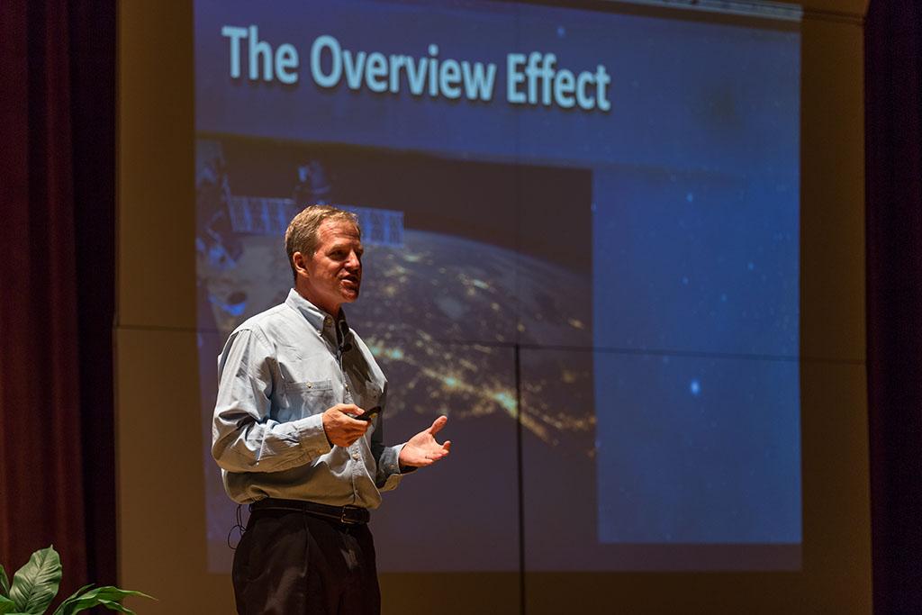 Dr Scott Parazynski, astronaut and medical doctor talked at MSU Sept 27 photo by Izziel Latour