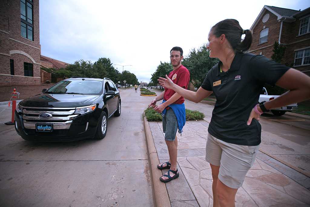 during Move-in for Legacy Hall at Midwestern State University, Aug. 20, 2016. Photo by Bradley Wilson