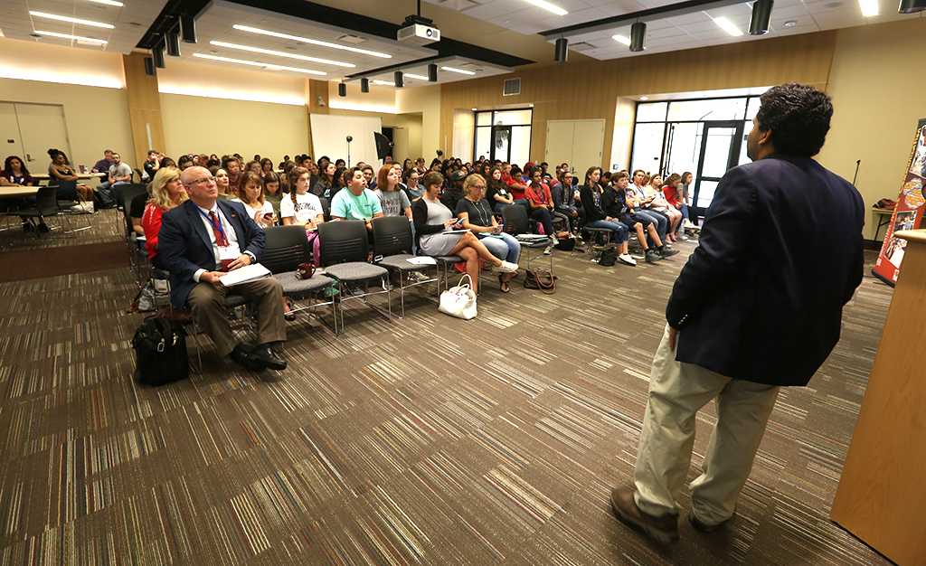 A.J. Lopez discusses Instagram at Midwestern State University Social Media Day, Sept. 25, 2017. Photo by Bradley Wilson