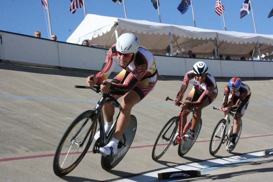 Danny Robertson leads teammates Erick Goytia and Jason Short in the Men’s Team pursuit. (Photo by  Loren Eggenschwiler)