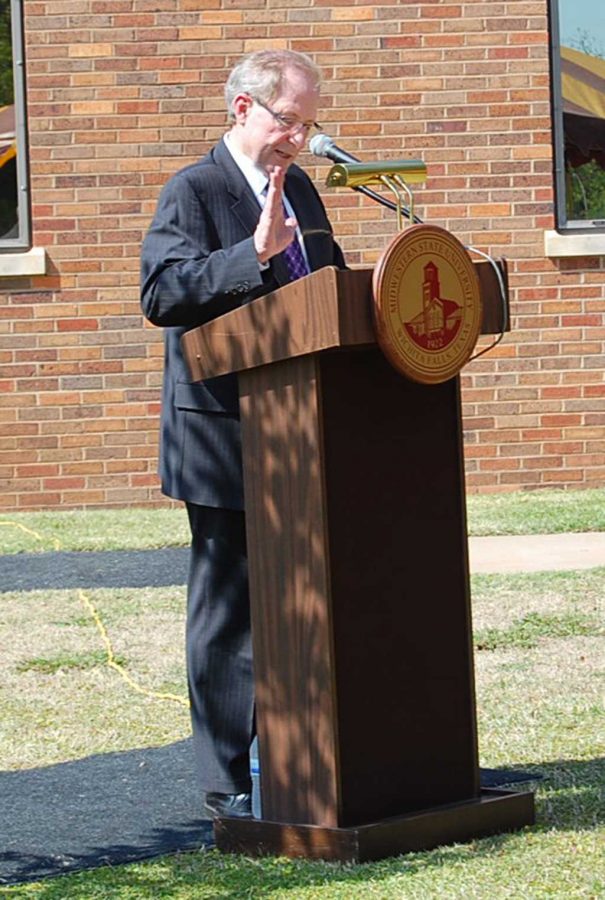 The Student Government Association host the annual Earth Day Tree Planting honoring retiring faculty. Dr. Jesse Rogers, the president of MSU gives a speech about Earth Day.
