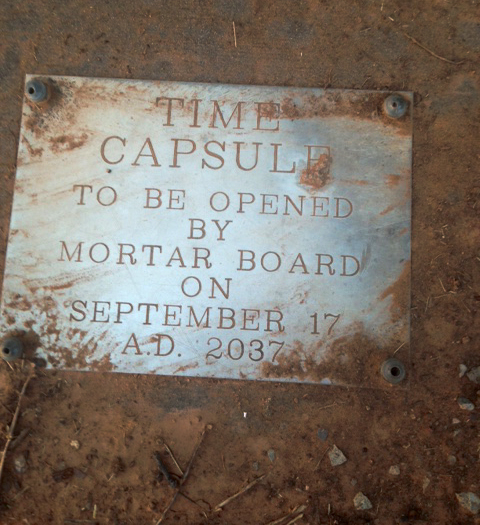 Mortar Board adviser finds time capsule buried in 1987