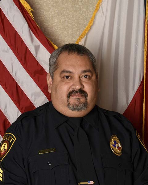 Sargento Albert Jimenes ha servido con la policía por veinte años. Foto cortesía de MSU Texas.